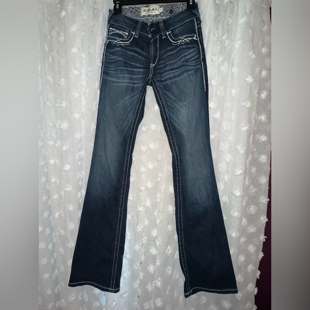 Ariat REAL Jeans size 25L in color Marine